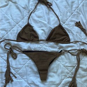 Acacia brown mesh set